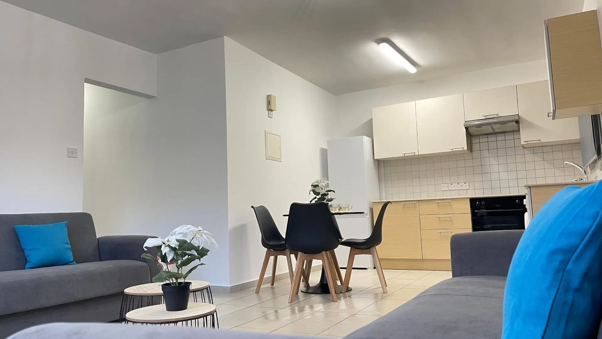 Aurora Holiday Apartment - Ayia Napa